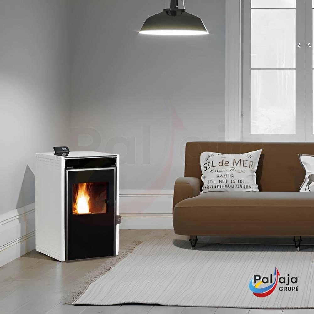 Granulinė krosnelė Creta 6kW namuose