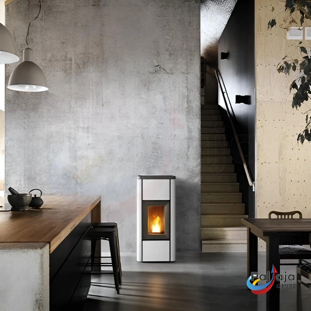 Granulinė krosnelė Mida 8,2kW balta namuose